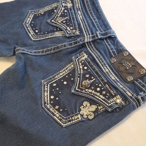 Miss Me Long Straight leg Jeans Women's 28 (30×29) Blue Denim Fleur-de-lis Bling